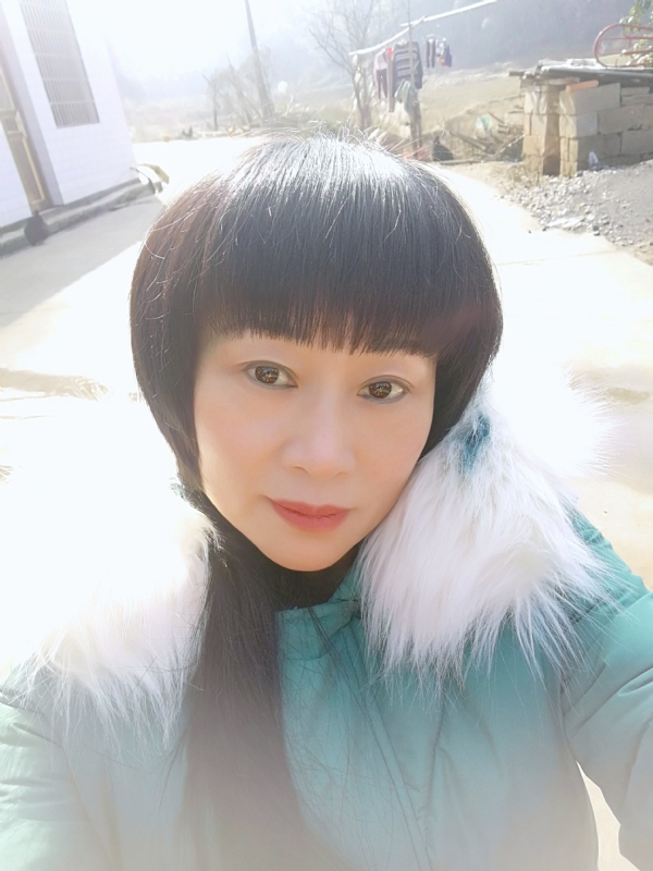 金鱼儿的第一张照片--益阳中老年相亲网
